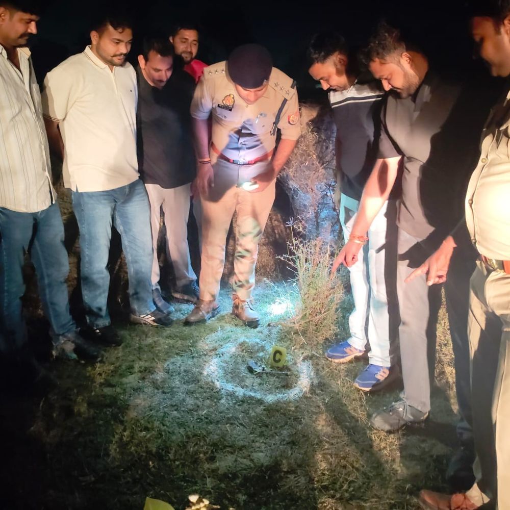 25-25 हजार के 2 इनामी बदमाश एनकाउंटर में गिरफ्तार:पैर में गोली लगने से घायल, हत्या के आरोप चल रहे थे फरार, मुख्य आरोपियों की तलाश जारी