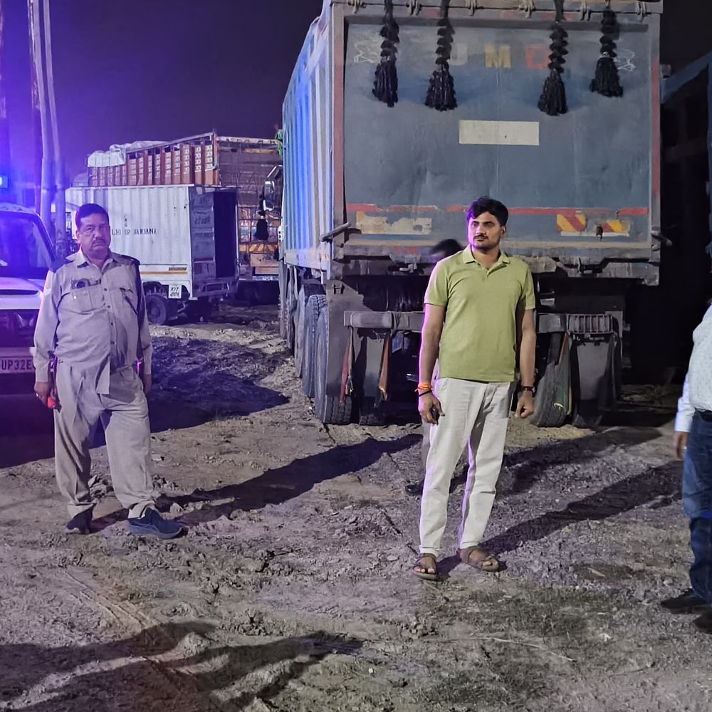 उन्नाव में अवैध खनन पर बड़ी कार्रवाई:दो ट्रक सीज, पांच का ऑनलाइन चालान; 3.70 लाख जुर्माना