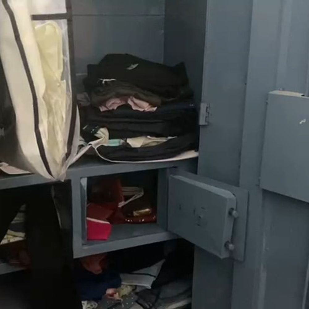 सिसाना गांव में चोरी, लाखों के गहने और नकदी पार:शादी में गए परिवार के घर को बनाया निशाना, पुलिस जांच में जुटी