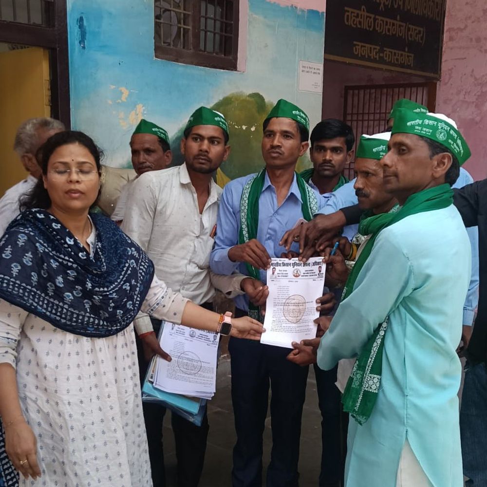 कासगंज में ओलावृष्टि से खराब हुई फसल:भारतीय किसान यूनियन ने 7 दिन में मुआवजे की मांग की