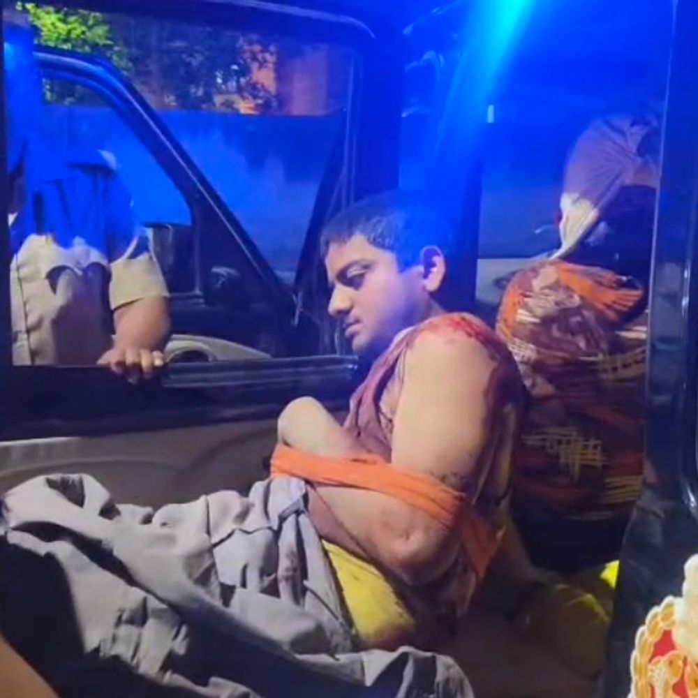 बलिया में दोस्तों ने युवक को मारी गोली:बिहार के युवक को चार गोलियां लगीं, प्रेम प्रसंग का शक