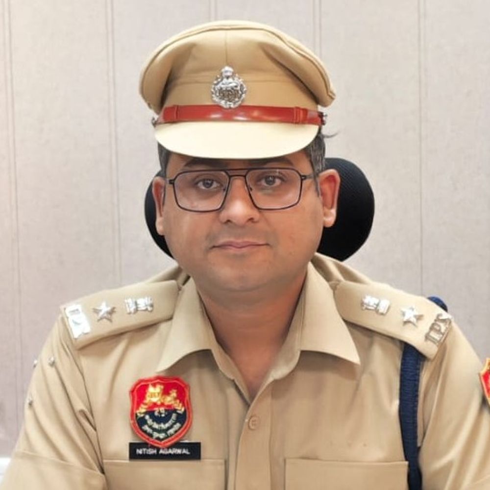 पलवल में साइबर ठगी के तीन आरोपी गिरफ्तार:मर्चेंट नेवी में नौकरी दिलवाने के नाम पर धोखाधड़ी, यूपी के मेरठ से पकड़ा