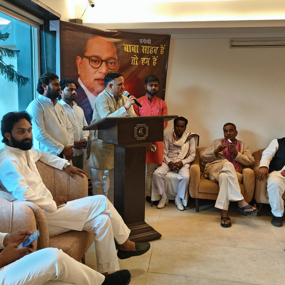 'बाबा साहब का पुतला जलाने वाले दीये जला रहे':लखनऊ में सपा का 'बाबा साहब हैं तो हम हैं' कार्यक्रम, होर्डिंग फाड़ने पर जताई नाराजगी