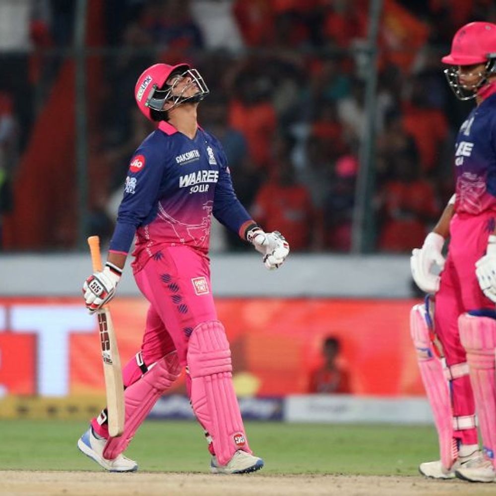 IPL- हैदराबाद के प्रफुल्ल को 2 ओवर में 4 विकेट:राजस्थान के 5 बैटर्स आउट, 10 रन भी नहीं बने; टारगेट- 218