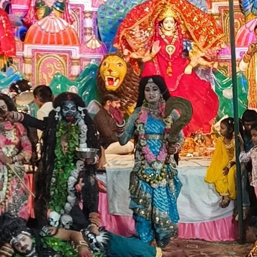 औरैया में देवी जागरण संपन्न, श्रद्धालु रातभर झूमे:कलाकारों ने दी मनमोहक प्रस्तुतियां, सुबह हुआ प्रसाद वितरण