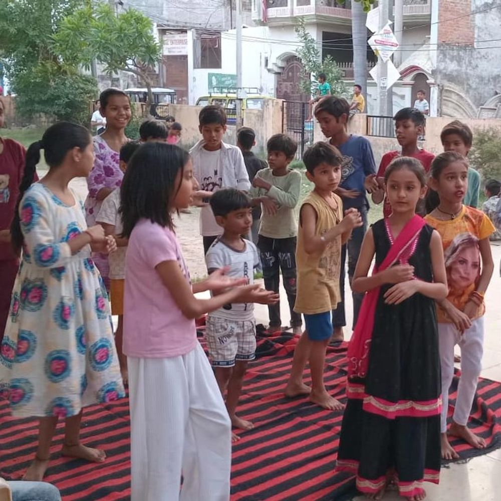 लखनऊ में कला कार्यशालाएं शुरू:बच्चों और युवाओं को अभिनय, नृत्य, गायन का प्रशिक्षण