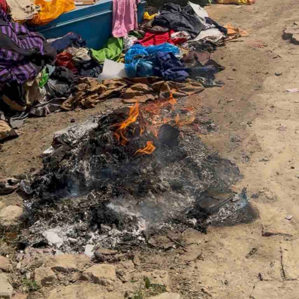 कानपुर में शॉर्ट सर्किट से घर में आग:बच्चों के एडमिशन के रुपए जले, लाखों की गृहस्थी खाक