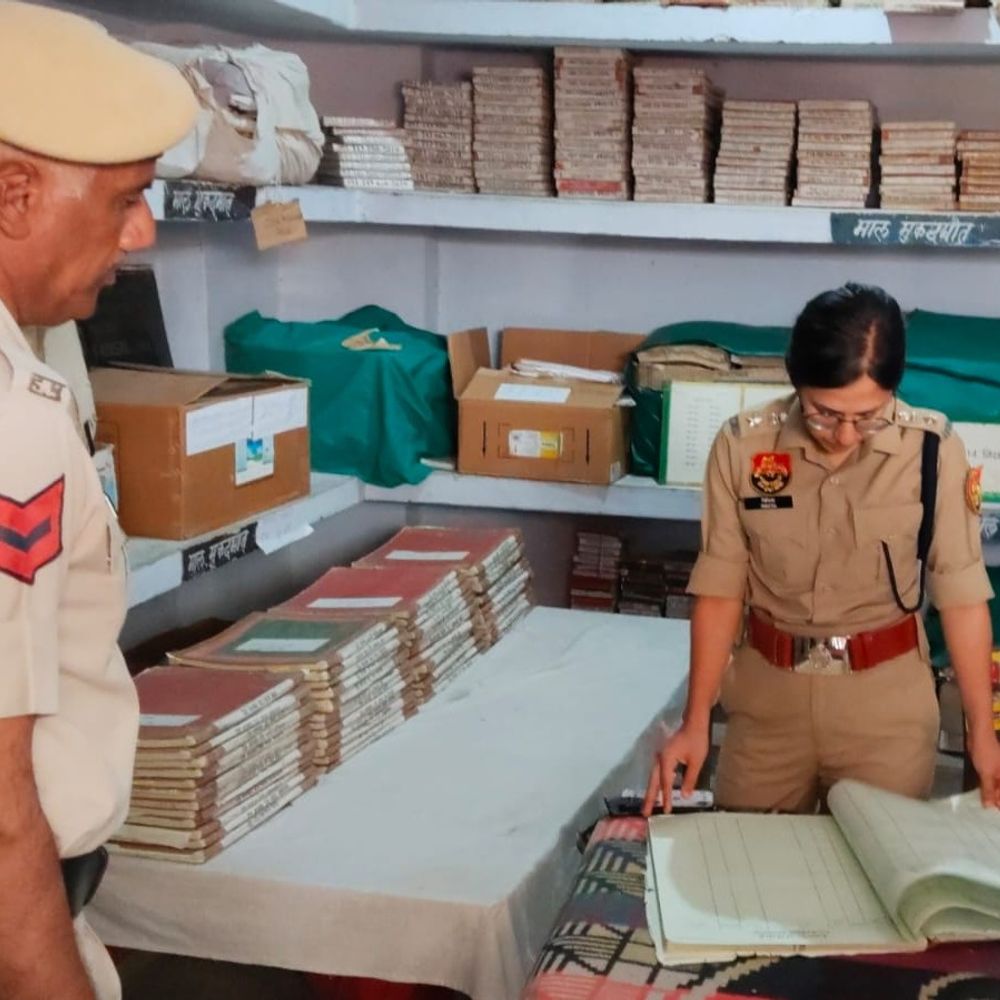 SP खट्टर ने रतिया में थानों का किया निरीक्षण:  पुलिस कार्यप्रणाली को पारदर्शी बनाने पर जोर, बोलीं-ड्यूटी पर लापरवाही बर्दाश्त नहीं की जाएगी – Ratia News