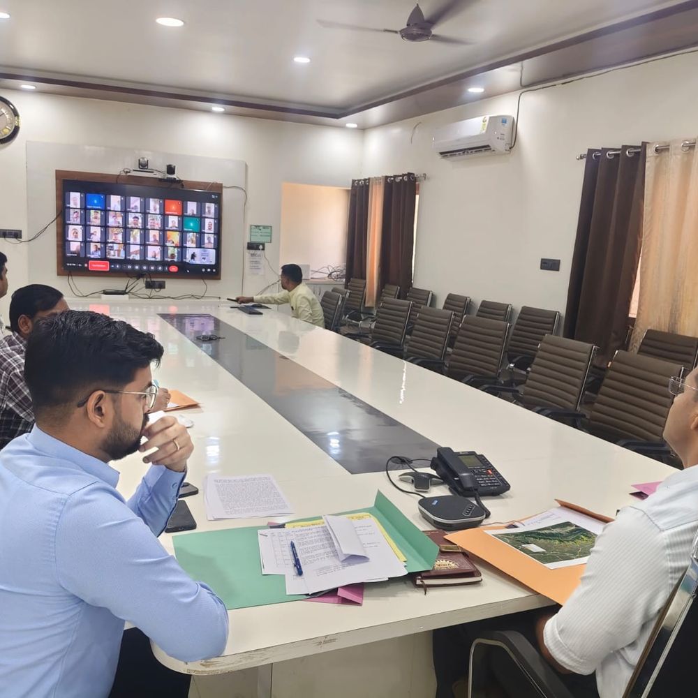 बलरामपुर में तेंदुए की दहशत:24 घंटे गश्त और ड्रोन निगरानी शुरू, वन विभाग अलर्ट मोड में