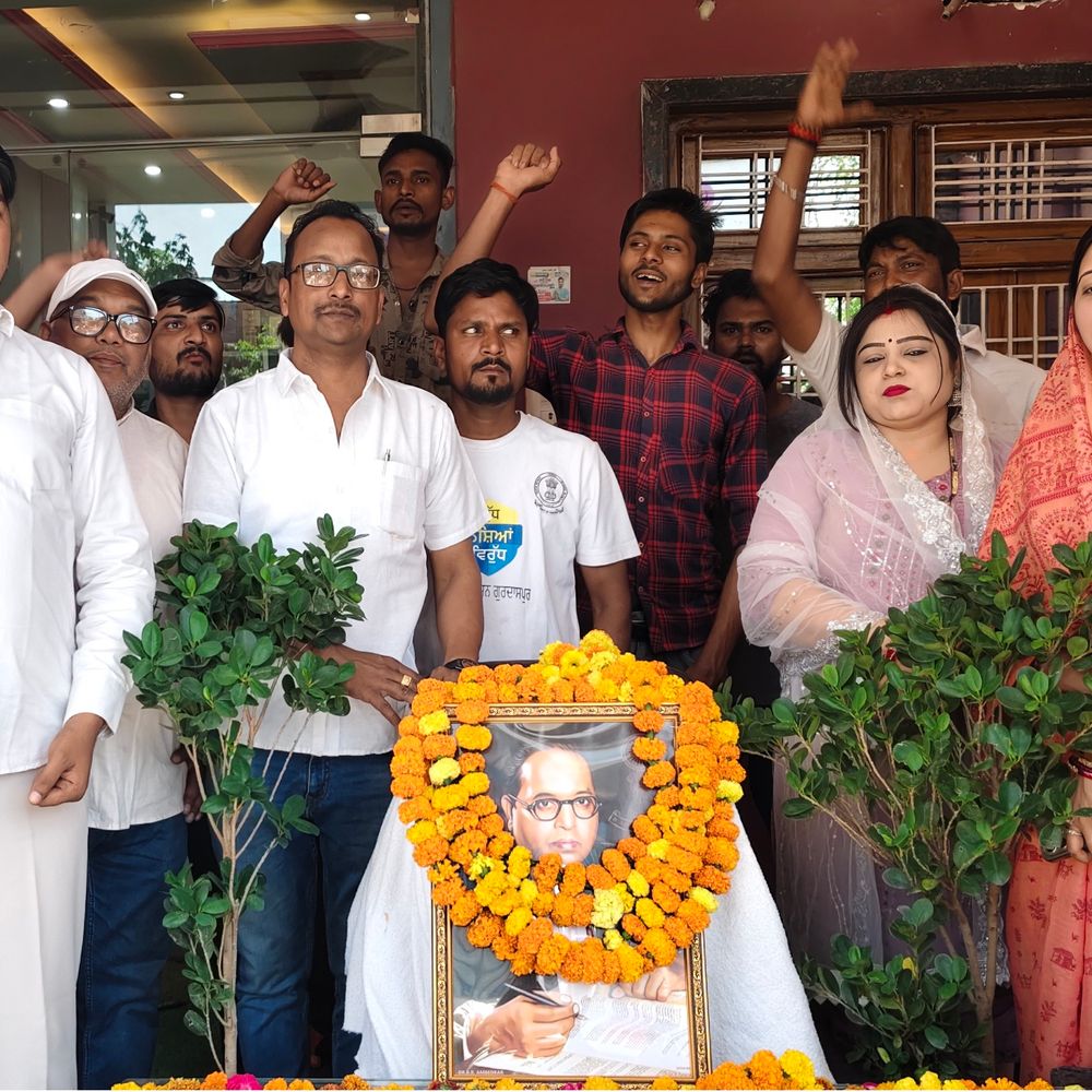 व्यापार मंडल कार्यालय पर डॉ. अंबेडकर की जयंती मनाई गई:मिशन शक्ति के तहत महिलाओं का सम्मान, सैकड़ों व्यापारी रहे मौजूद