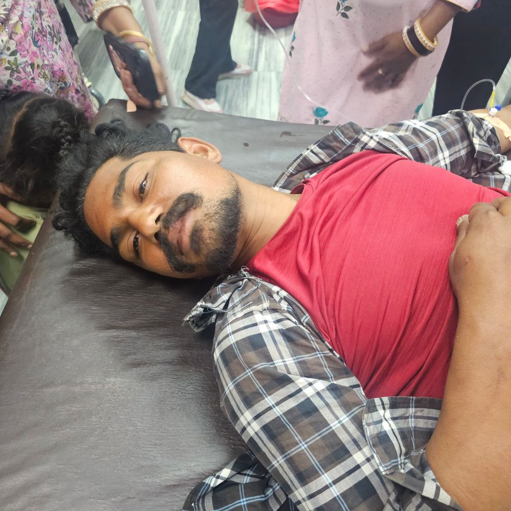 अबोहर में युवक का अपहरण कर पिटाई:कैफे पर गाड़ी लेकर पहुंचे हमलावर, 6 माह पहले प्रेम प्रसंग की रंजिश, बठिंडा रेफर