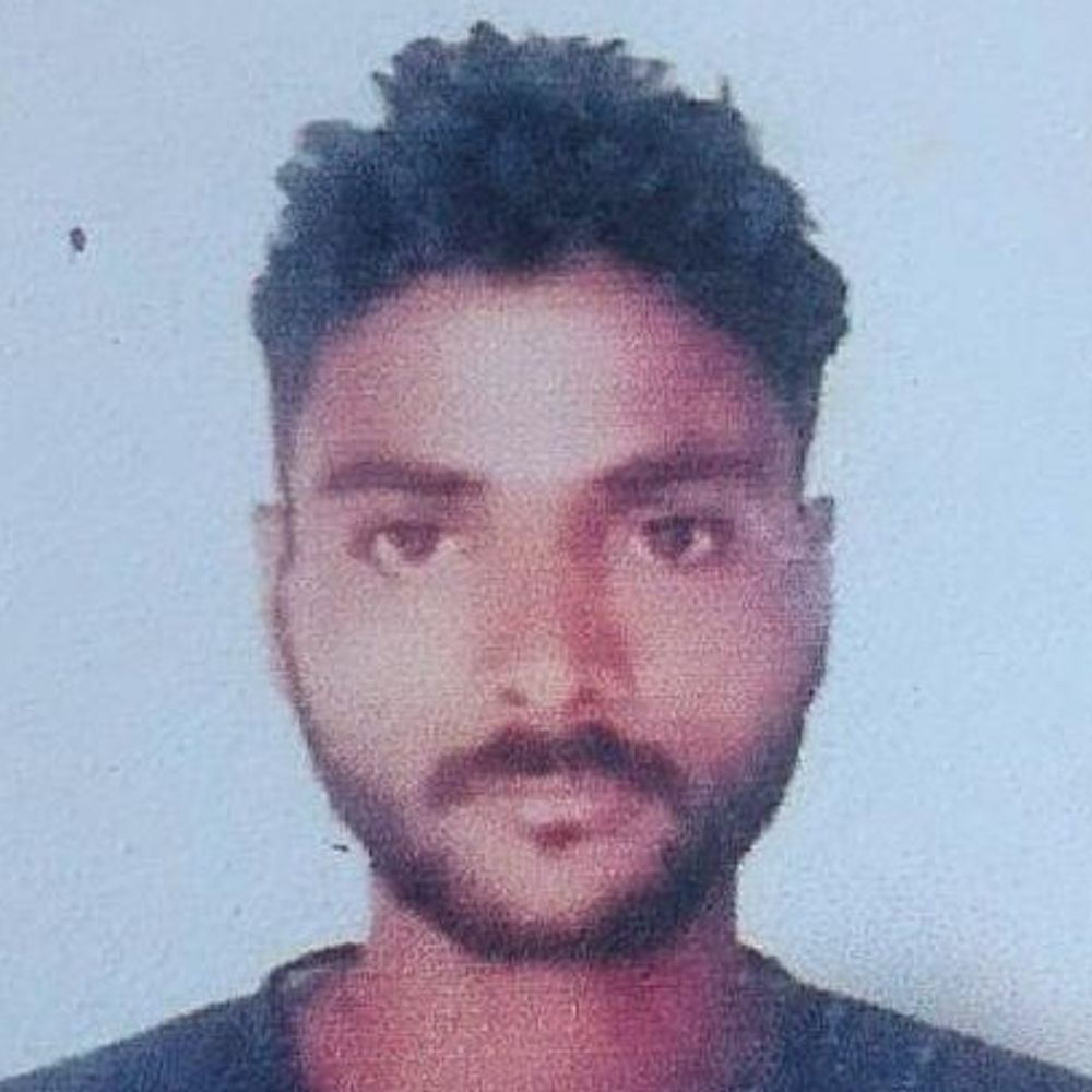 गोरखपुर में सरकारी ट्यूबवेल से युवक का शव बरामद:परिजनों ने हत्या की आशंका जताई, पुलिस ने शव पोस्टमार्टम के लिए भेजा