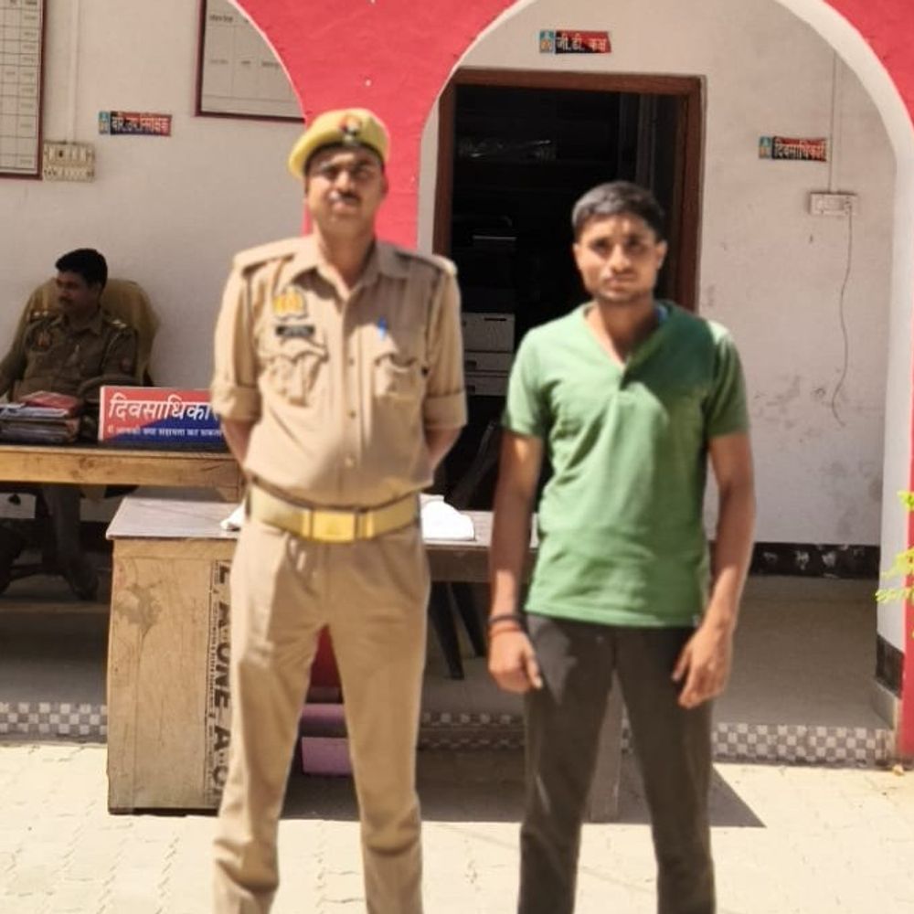 खाद विक्रेता हत्याकांड में आरोपी राजन शुक्ला गिरफ्तार:अस्पताल संचालक समेत 4 फरार, धानेपुर पुलिस की छापेमारी जारी