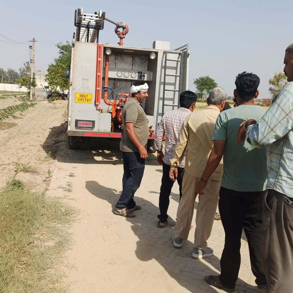 पानीपत में गेहूं के खेत में लगी आग:  8 एकड़ फसल जलकर राख, ग्रामीणों ने ट्रैक्टरों से जमीन जोतकर फैलने से रोका – Matlouda News