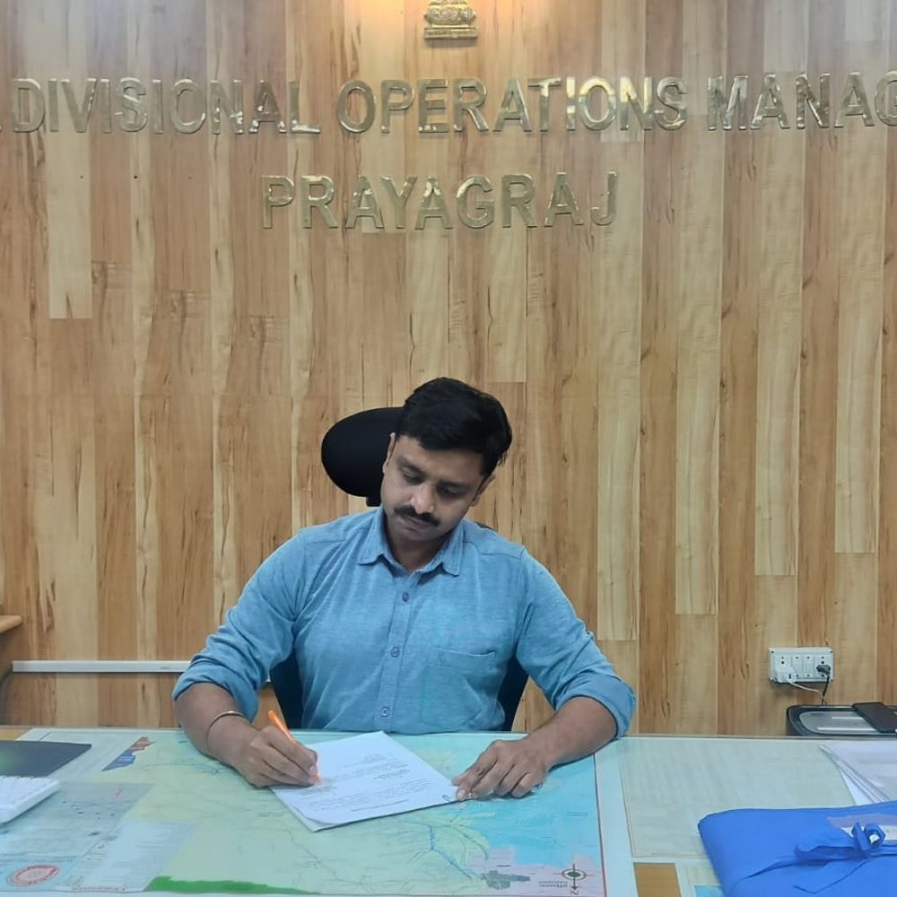 डॉ. शिवम शर्मा फिर बने प्रयागराज रेलवे के Sr. DOM:SAI से वापसी, अब संभालेंगे मंडल में रेल परिचालन की जिम्मेदारी