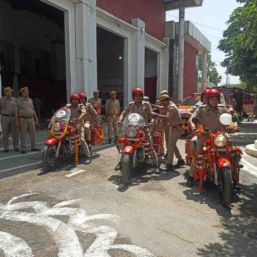 गाजियाबाद में मना अग्निशमन सेवा स्मृति दिवस:शहीदों को दी गई श्रद्धांजलि, मॉक ड्रिल कर लोगों को किया जागरूक