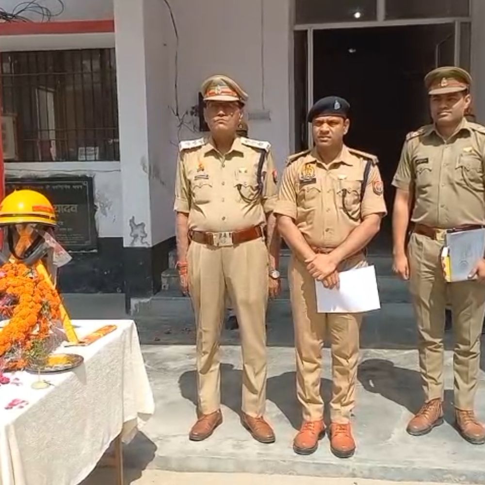 फिरोजाबाद में अग्नि सुरक्षा सप्ताह शुरू:एसपी सिटी ने दी बचाव और आपदा प्रबंधन की जानकारी