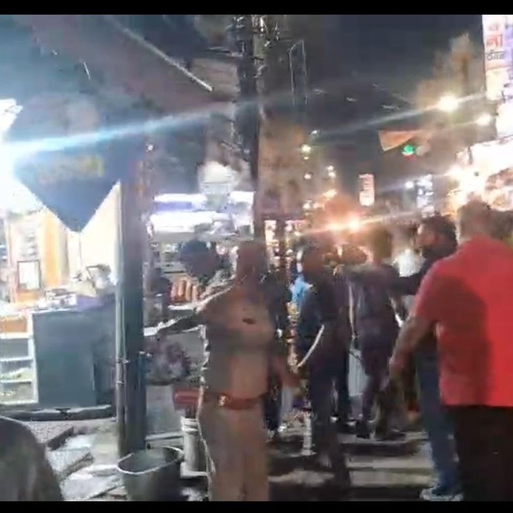 उज्जैन के महाकाल रेस्टोरेंट में लगी आग:  समय रहते आग पर काबू पाया, बड़ा हादसा टला – Ujjain News