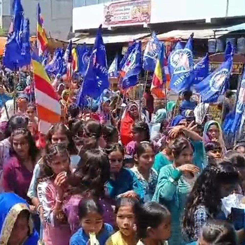 कन्नौज-तिर्वा में अंबेडकर जयंती पर निकाली शोभायात्रा:शहर में रूट डायवर्ट, सुरक्षा के लिए पुलिस बल तैनात