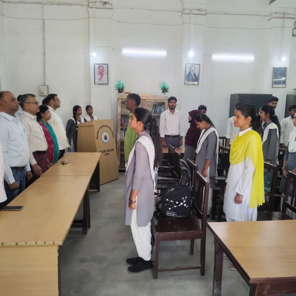 देवरिया कॉलेज में अंबेडकर जयंती पर प्रतियोगिताएं:छात्र-छात्राओं ने भाषण और निबंध में लिया भाग