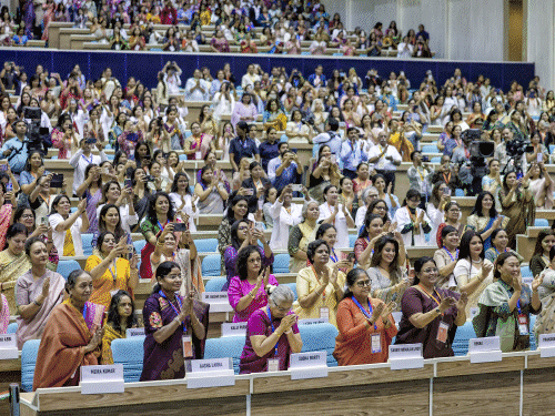 महिला आरक्षण पर PM की महिलाओं के नाम चिट्‌ठी:लिखा- भारत की बेटियों से उनके हक के लिए सालों तक इंतजार करने नहीं कह सकते