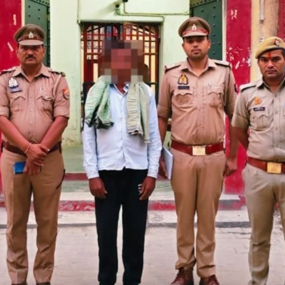 कुशीनगर में 5 साल की बच्ची से दुष्कर्म:जांच में शिक्षक पर आरोप गलत, पड़ोसी युवक गिरफ्तार; आम का लालच देकर ले गया था साथ