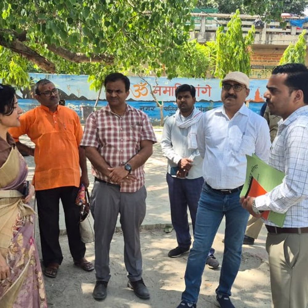 निदेशक ऋतु सुहास ने आनंद घाट, एमआरएफ सेंटर देखा:व्यवस्थाओं का जायजा लिया, प्रभावी कचरा प्रबंधन के निर्देश दिए