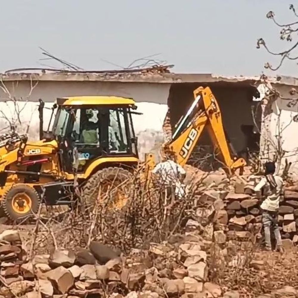 केन-बेतवा लिंक परियोजना, सहमति से हटे 14 मकान:जिनके घर में शादी उन्हें प्रशासन ने दी राहत; एक घर वालों को भी दिया समय