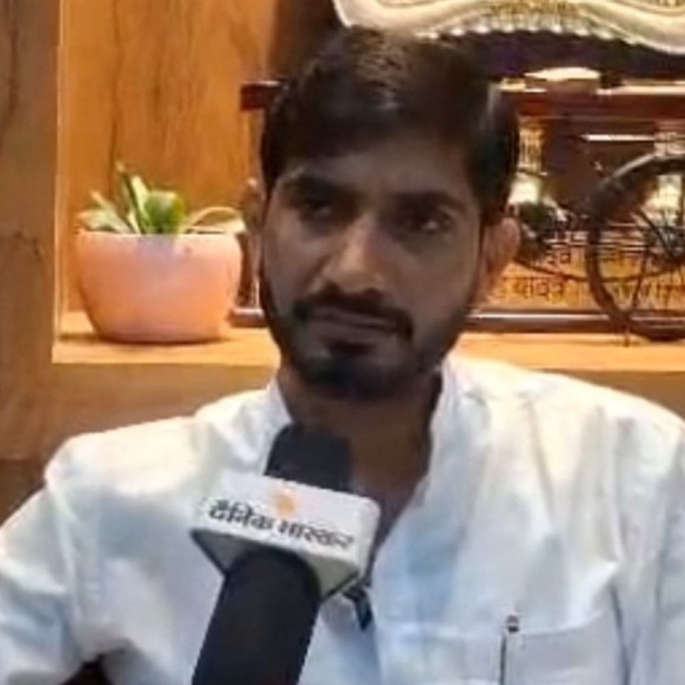 सपा सांसद आदित्य यादव का केंद्रीय राज्यमंत्री पर पलटवार:बोले- बदायूं की नाकामियों का श्रेय कौन लेगा? इंटरसिटी ट्रेन जनता के संघर्ष की जीत है