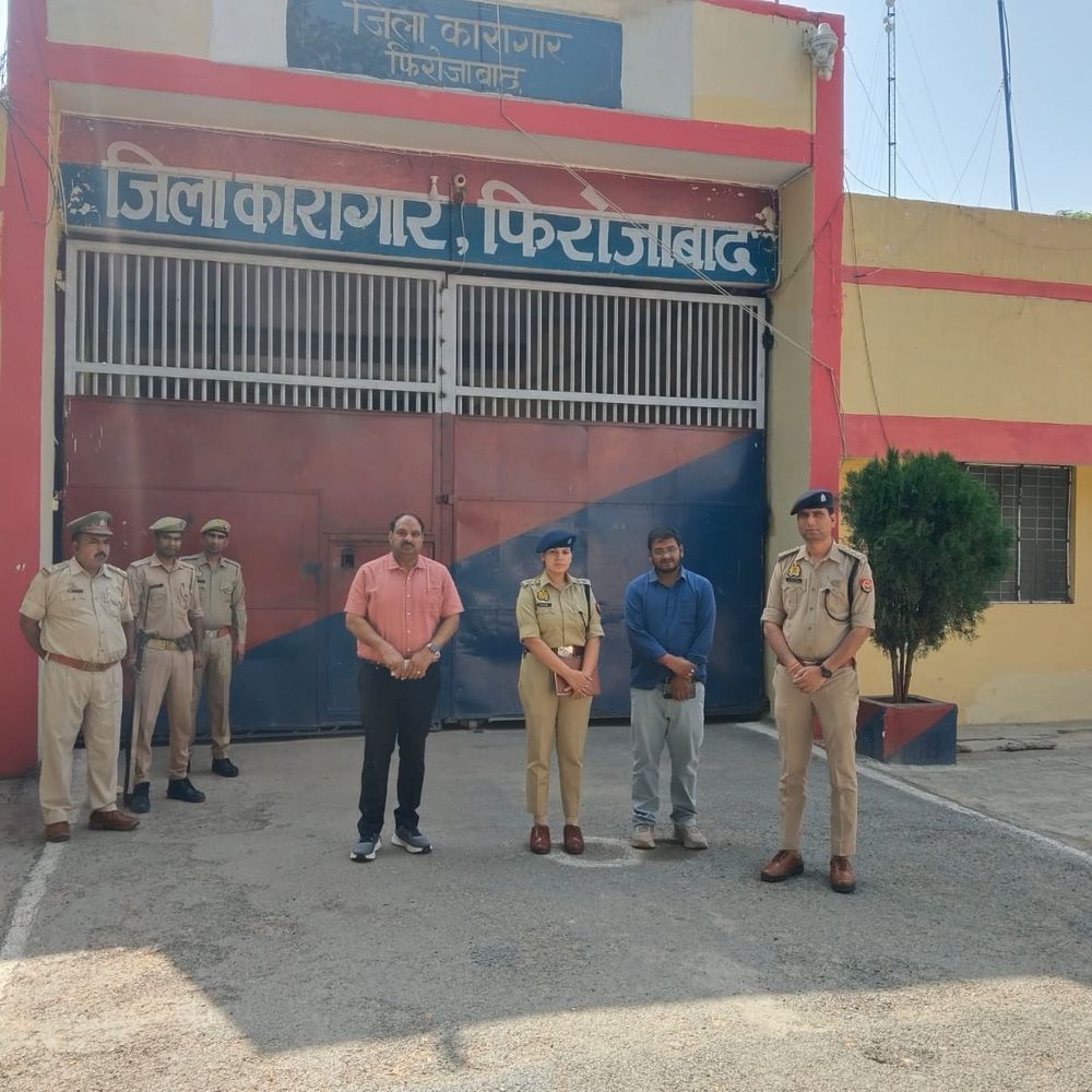 फिरोजाबाद जिला कारागार का निरीक्षण:मिशन शक्ति के तहत महिला बंदियों की समस्याएं सुनी गईं