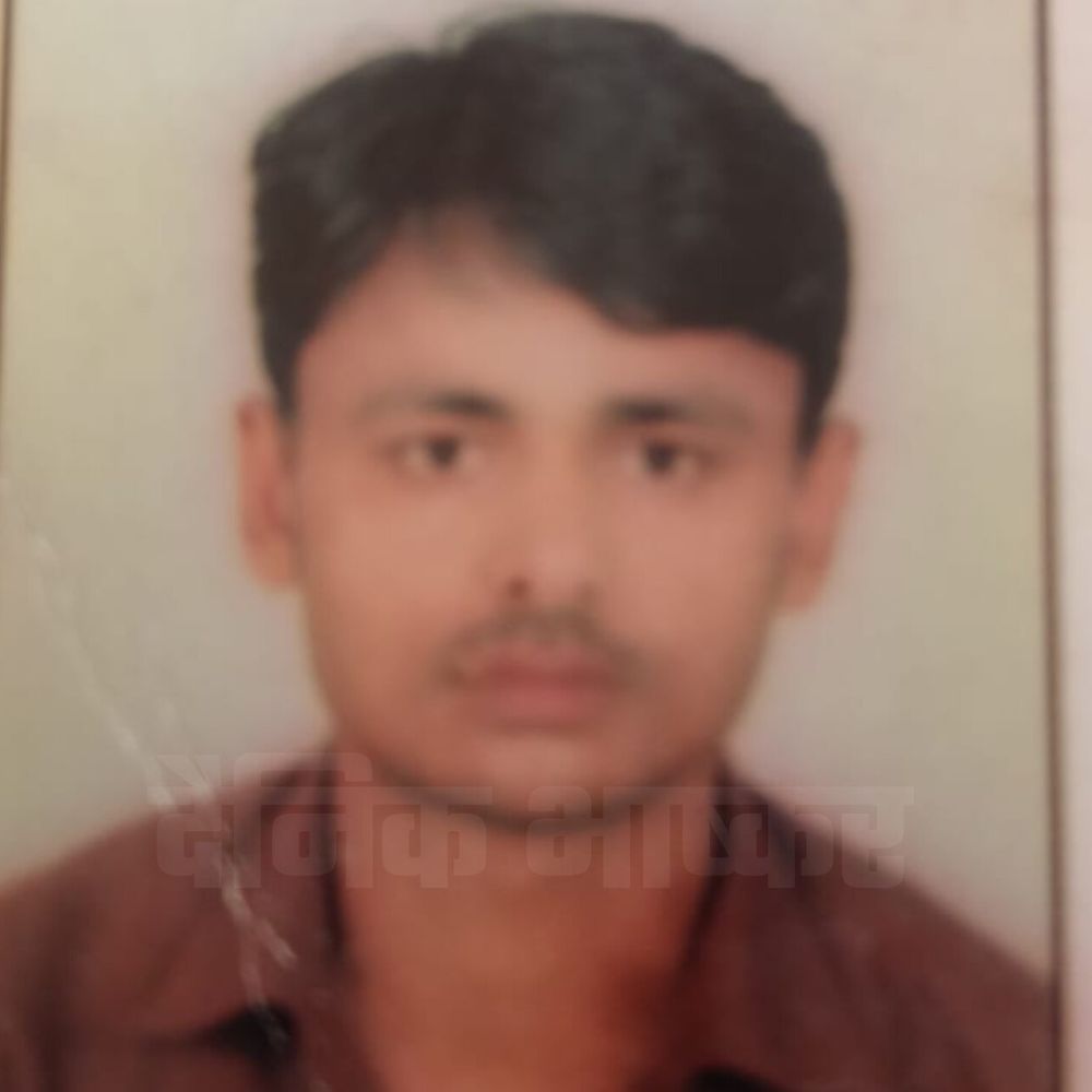 श्रावस्ती में बाइक दुर्घटना, युवक की लखनऊ में मौत:साइकिल सवार बच्चे को बचाने में अनियंत्रित हुई थी बाइक, एक घायल