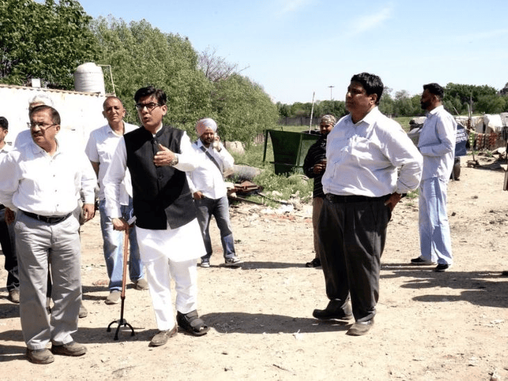 चंडीगढ़ डंपिंग ग्राउंड का कचरा 30 अप्रैल तक हटेगा:  मेयर ने दिए निर्देश,CCTV कैमरों में गड़बड़ी, 24 घंटे में तैयार करे एक्शन प्लान – Chandigarh News