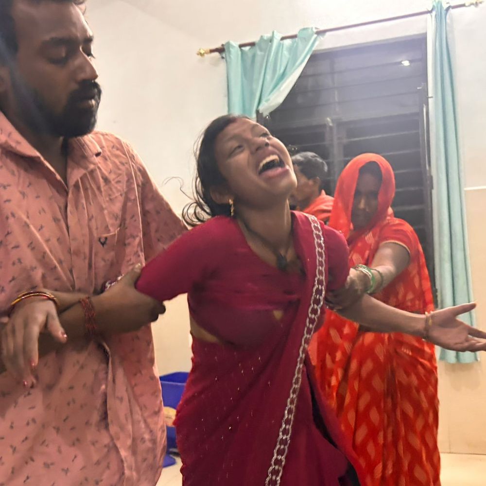 कार की टक्कर से जीजा की मौत साला घायल:रॉन्ग साइड से आ रहा था वाहन, भाई के घर कार्यक्रम में शामिल होने जा रहे थे