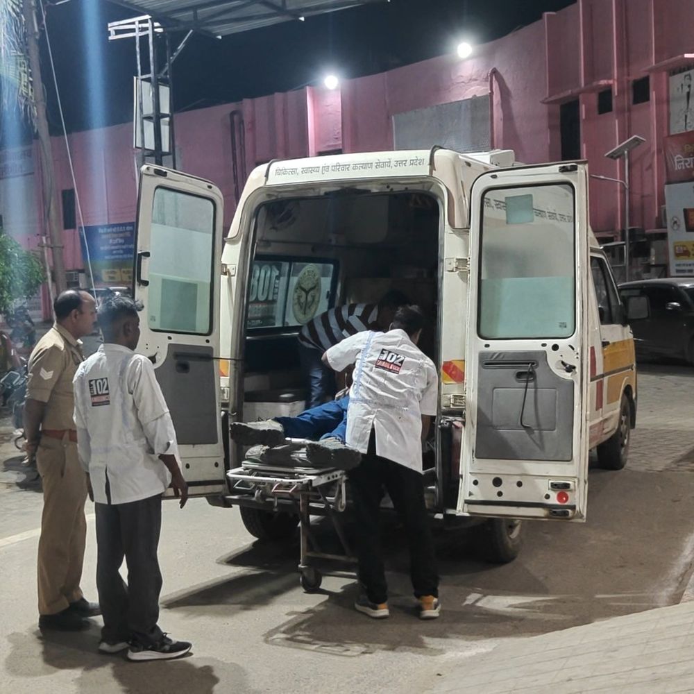 पीलीभीत में अज्ञात वाहन की टक्कर से टीचर की मौत:गाड़ी लेकर ड्राइवर फरार, सीसीटीवी फुटेज खंगाल रही पुलिस