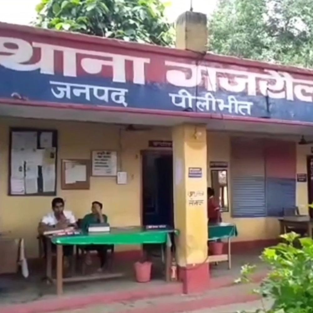 छेड़छाड़ का विरोध करने पर युवती के परिवार पर हमला:पीलीभीत में चार नामजद आरोपियों के खिलाफ मुकदमा दर्ज, तलाश जारी