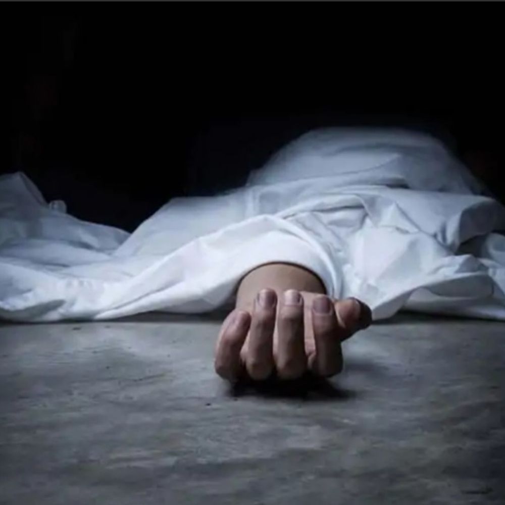 अस्पताल जा रहे युवक की सड़क हादसे में मौत:लखनऊ में पिता को खाना देने जा रहा था, दोस्त की हालत नाजुक