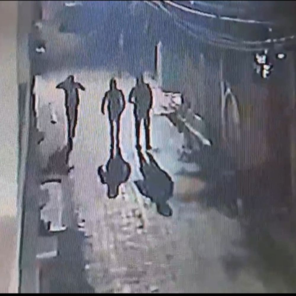 परिवार के साथ प्रयागराज गए सैनिक के घर चोरी:लखनऊ में 5 दिन से थाने के चक्कर लगा रहे, ट्विटर पर पोस्ट कर मांगी मदद