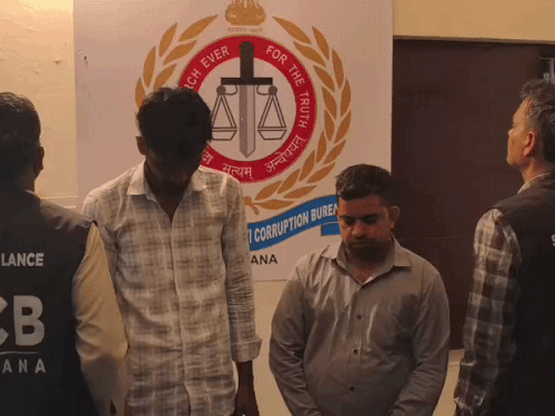 नारनौल में रिश्वत लेते दो गिरफ्तार:  खाता अनफ्रीज करने के मांगे 10 हजार; यूपी साइबर पुलिस के IO ने भेजा, ACB ने पकड़ा – Narnaul News