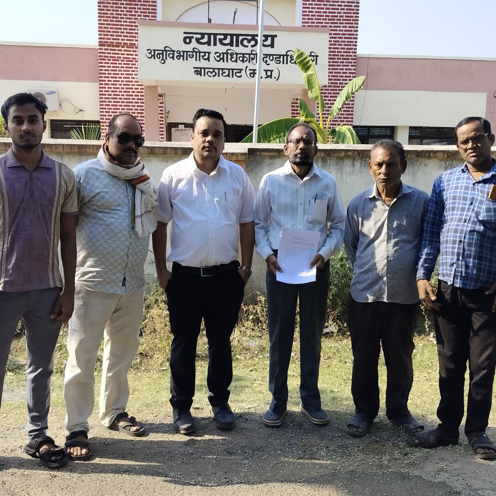 बालाघाट के भटेरा ओवरब्रिज मुआवजा पर विवाद:  रहवासियों ने लगाया भेदभाव का आरोप; सांत्वना राशि छिपाने की शिकायत लेकर एसडीएम दफ्तर पहुंचे – Balaghat (Madhya Pradesh) News