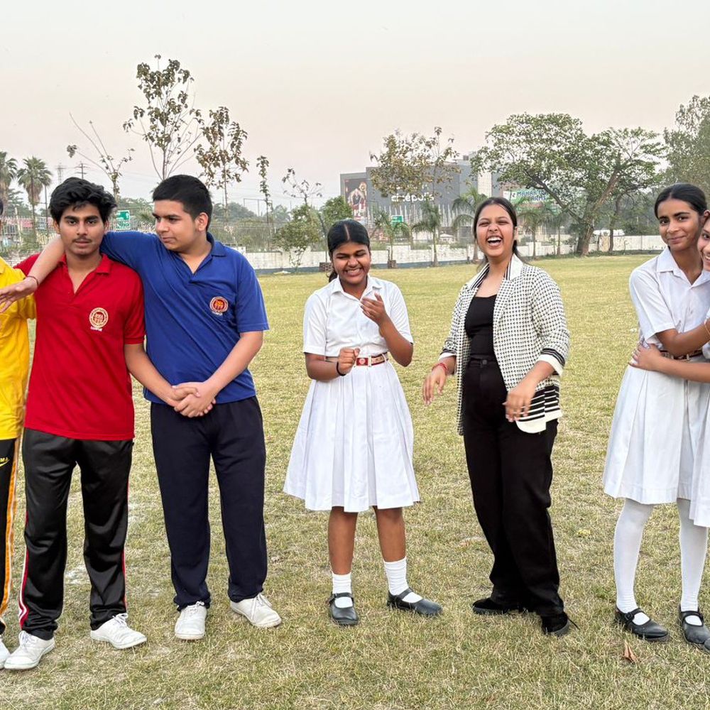 
                 दयावती मोदी अकादमी का 10वीं में शत-प्रतिशत परिणाम:56 छात्रों ने 90% से अधिक अंक हासिल किए, शौर्य चौहान टॉपर 
            