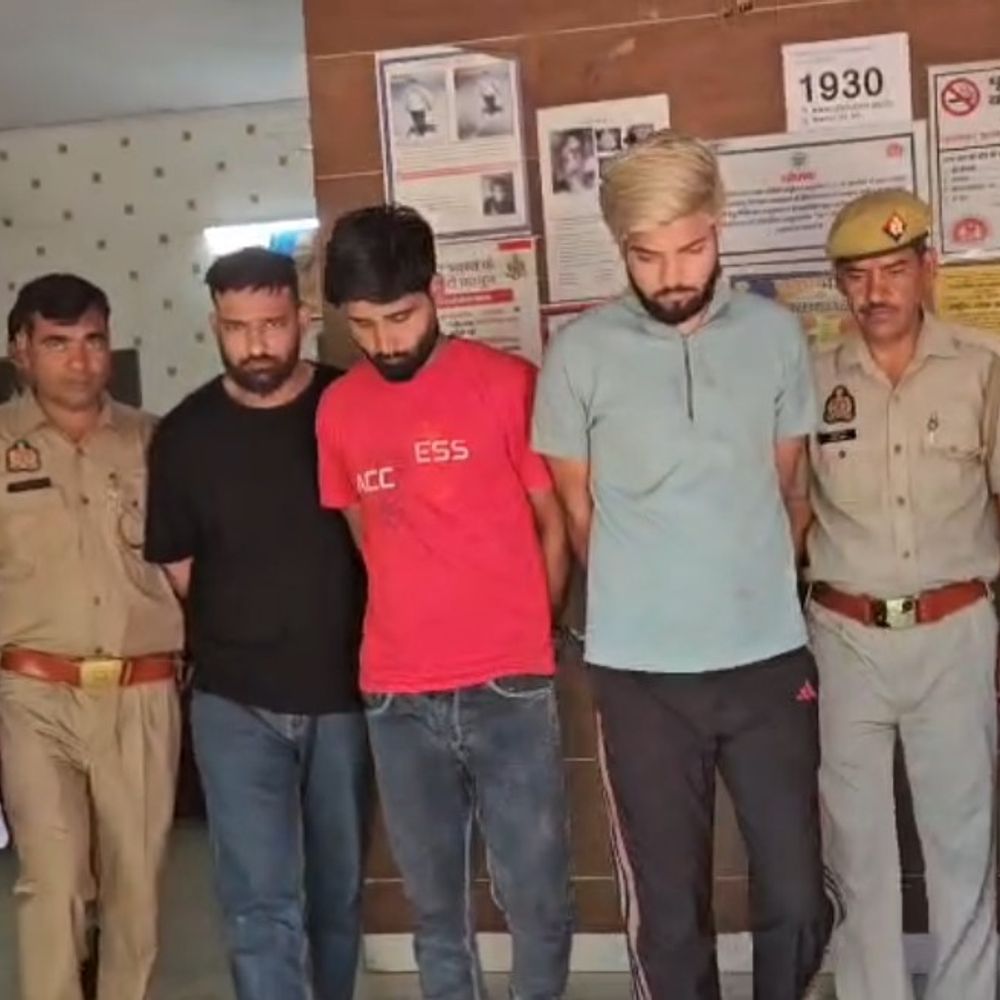 मेरठ में साइबर ठगी गैंग का भंडाफोड़, 3 अरेस्ट:100 खातों से ठगी कर क्रिप्टो में रकम विदेश भेजते थे