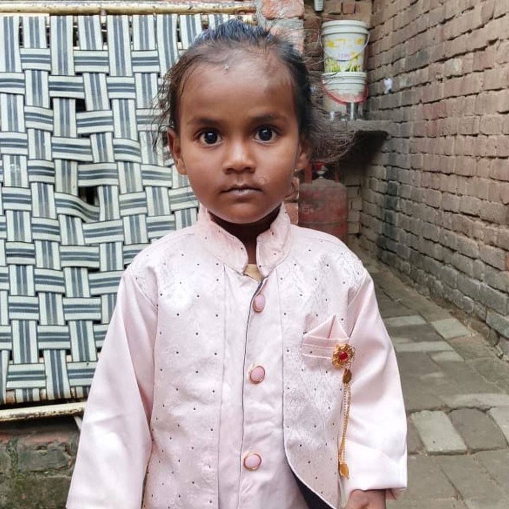 बुलंदशहर में दीवार गिरी, मासूम बच्चे की मौत:जर्जर दीवार ढहने से मलबे में दबकर बच्चे ने गंवाई जान