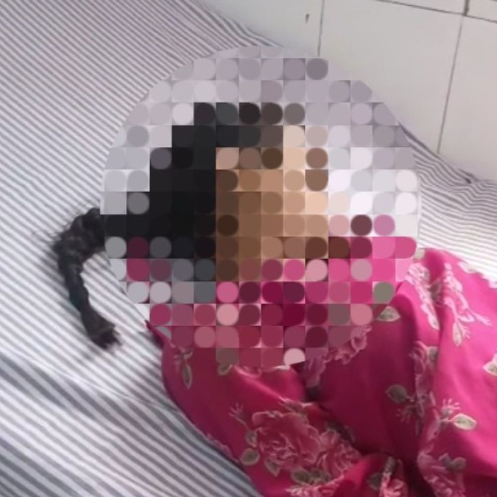 देवरिया में युवती की संदिग्ध हालात में मौत:दुपट्टे के फंदे से लटका मिला शव, पिता के डांटने से नाराज थी