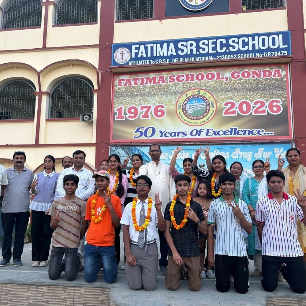 
                 गोंडा में समर्थ अग्रवाल ने किया टॉप:सीबीएसई 10वीं में 98.4 प्रतिशत अंक, 81 से अधिक छात्रों ने 90 प्रतिशत पार किए 
            