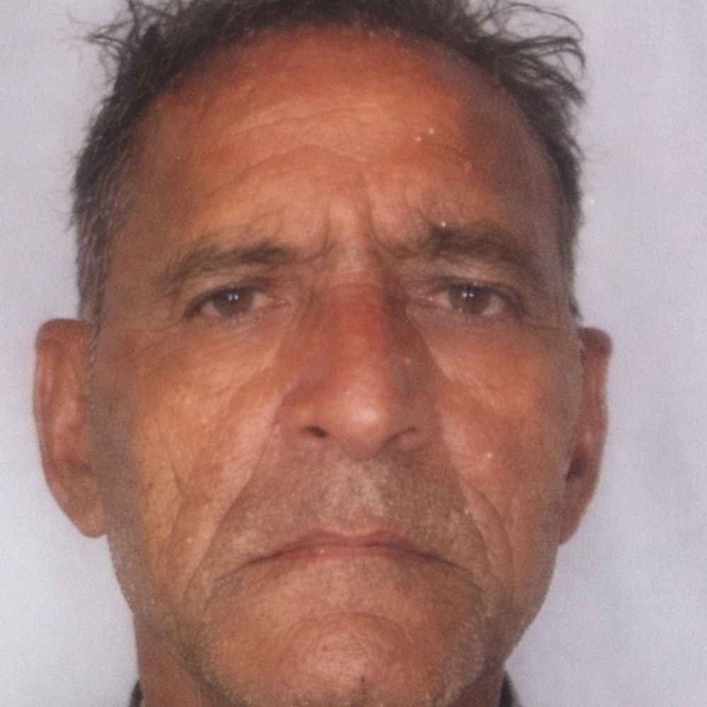 दो बाइकों की भिड़ंत में बुजुर्ग की मौत:हाथरस के सादाबाद-राया मार्ग पर हादसा, दो युवक गंभीर घायल; वाहनों के उड़े परखच्चे