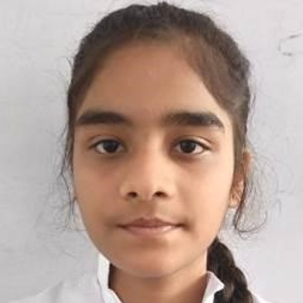 सीबीएसई हाईस्कूल परिणाम जारी, श्रद्धा गुप्ता ने किया टॉप:महोबा में 97.20% अंक हासिल कर बनीं जिला टॉपर