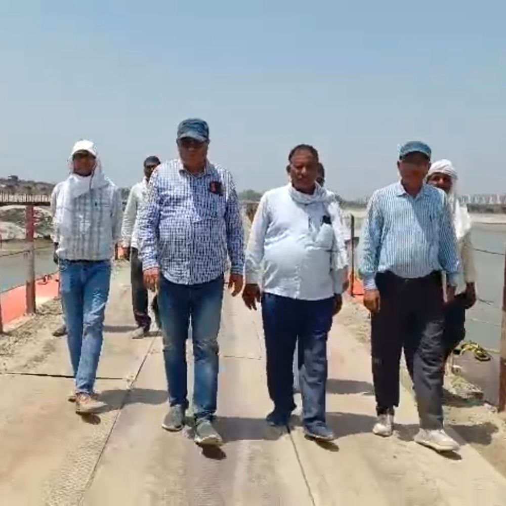 बाराबंकी में सरयू नदी पर पीपा पुल तैयार:कल से हल्के वाहनों का आवागमन शुरू, 6.28 करोड़ की लागत