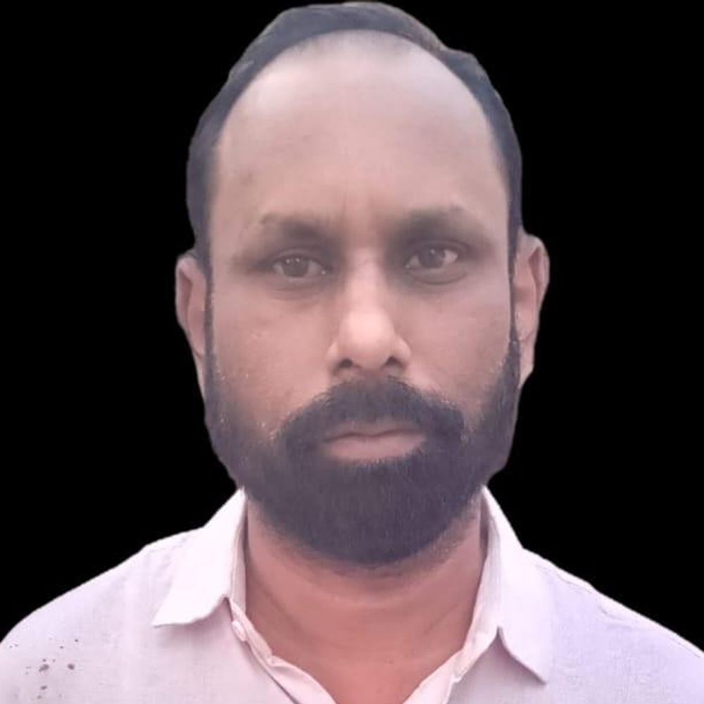 भाजपा नेता संकेत शुक्ला ने कोर्ट में सरेंडर किया:  हनी ट्रैप मामले में फरार थे, न्यायिक रिमांड पर भेजा गया जेल – baloda bazar News