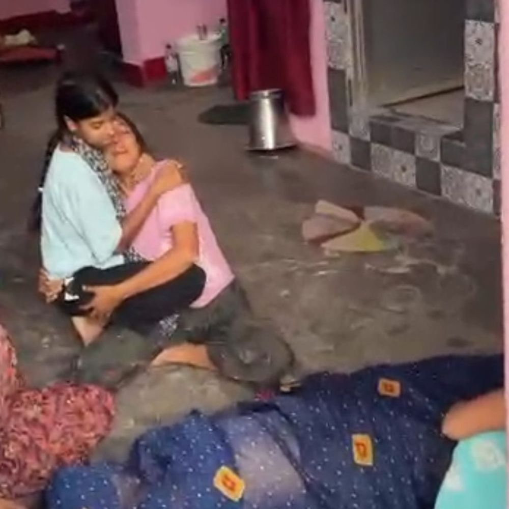 पति से विवाद के बाद महिला ने किया सुसाइड:कानपुर में अलग रहने को लेकर हुआ था झगड़ा, दरवाजा तोड़कर उतारा गया शव