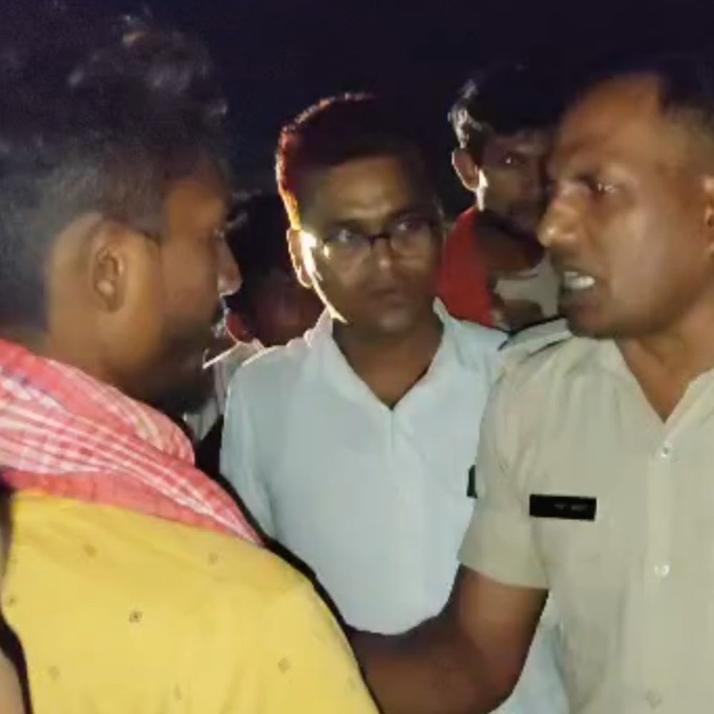 बांका में बाइक की टक्कर से महिला की मौत:सड़क पार करते समय हादसा, आक्रोशित परिजन ने सड़क किया जाम